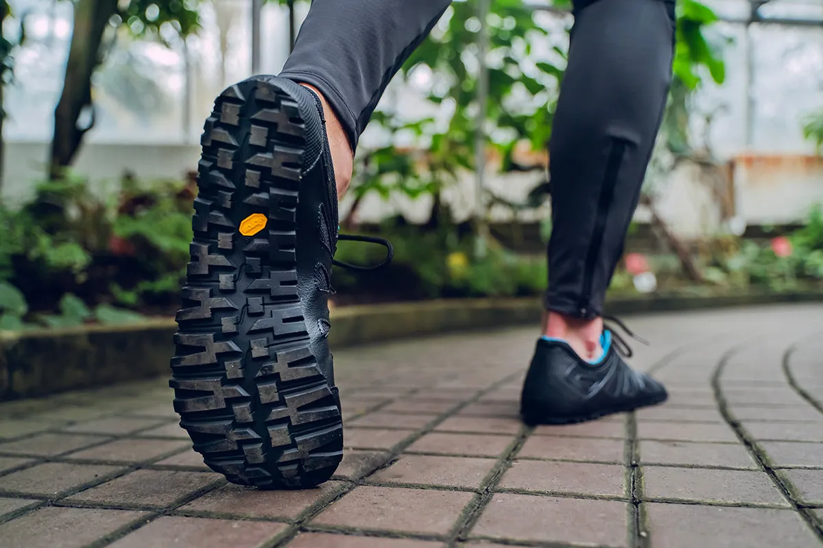 Men’s Chitra Trek&Trail barefoot black sneakers