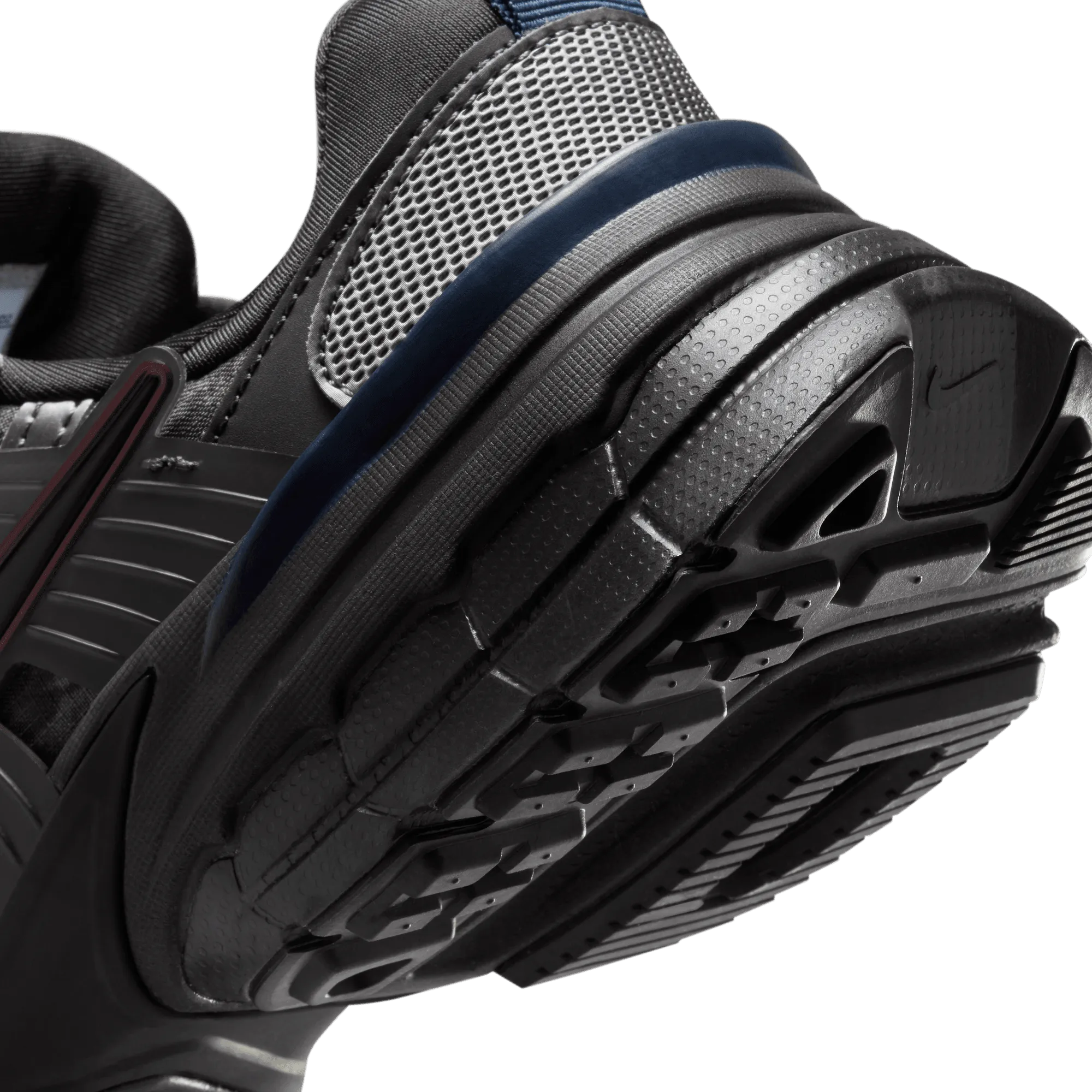 NIKE V2K RUN SHOES