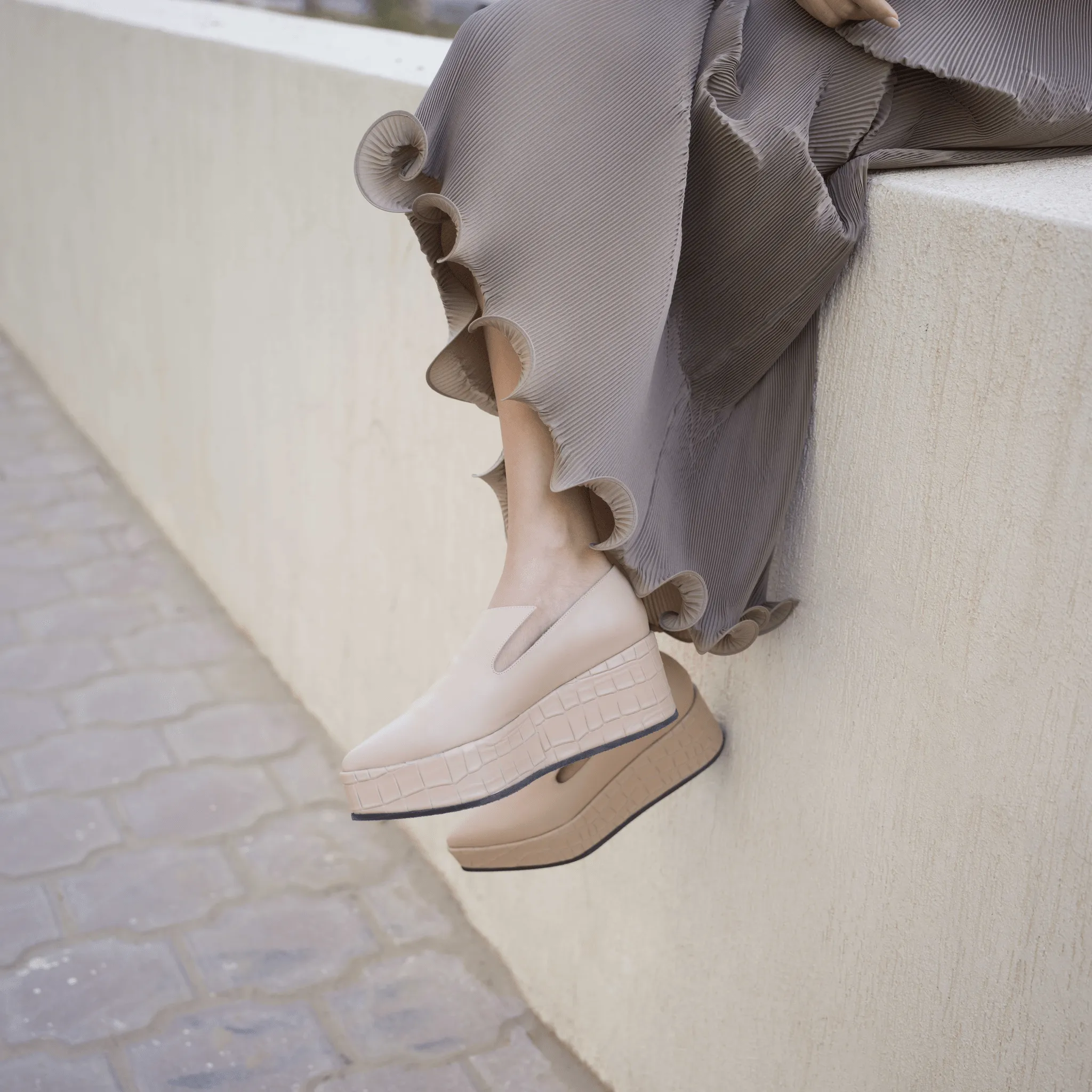 Ruba beige platform